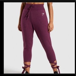 Gymshark - Burgundy Color Joggers